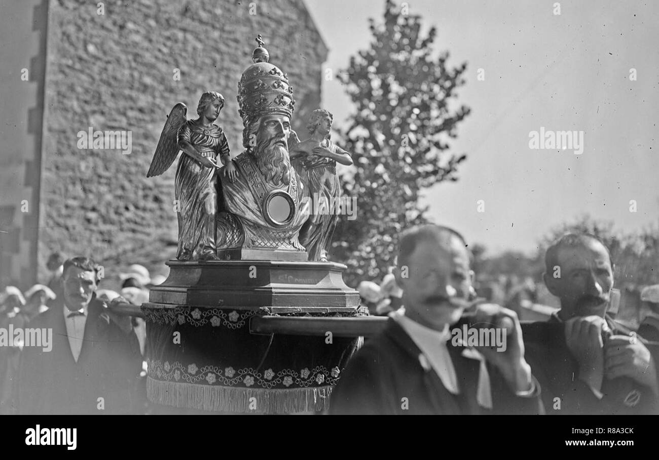 Carnac Buste Saint Cornély 1924. Stock Photo