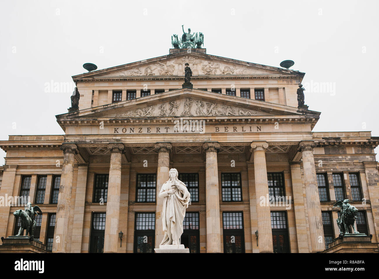 Berlin opera house exterior hires stock photography and images Alamy