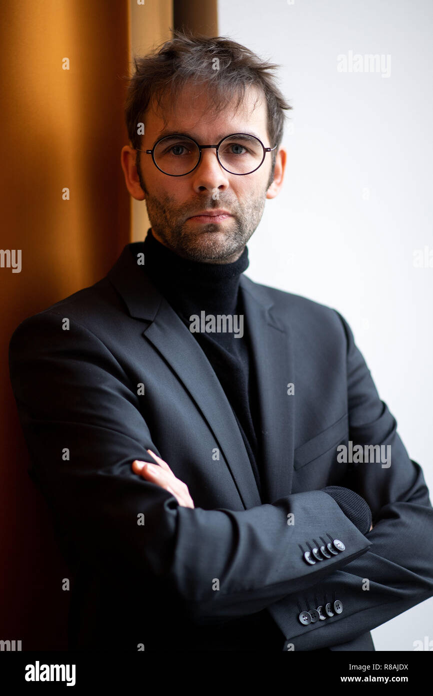 Maan oppervlakte pepermunt Huh Wuppertal, Germany. 14th Dec, 2018. Salomon Bausch, Chairman of the Board  of the Pina Bausch Foundation, recorded in the Opera House. Credit: Marius  Becker/dpa/Alamy Live News Stock Photo - Alamy