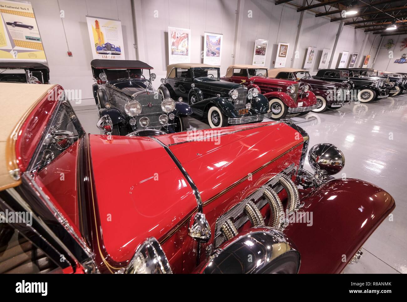 Los Angeles, California, USA. 6th Nov, 2018. Aaron Weiss, an ultra