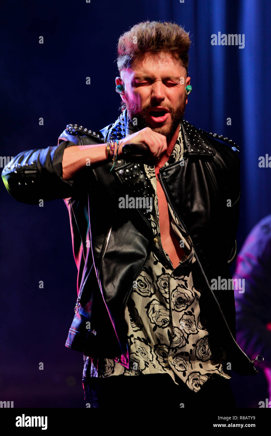 New York, USA. 13th December, 2018. Chris Lane performs in concert at Irving Plaza on December 13, 2018 in New York City Credit: AKPhoto/Alamy Live News Stock Photo