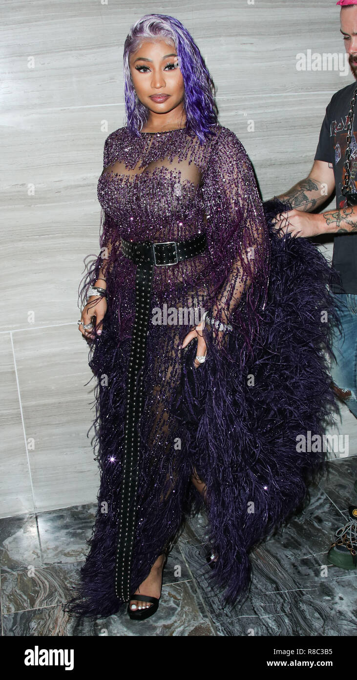 nicki minaj purple dress 7 Nicki minaj ideas