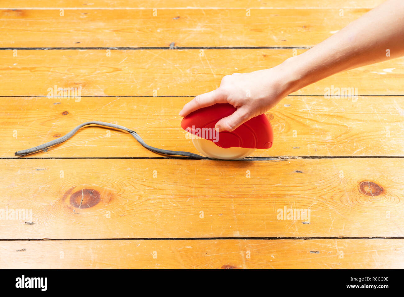 How To Fill Gaps In Floorboards And Seal Floorboards To Prevent