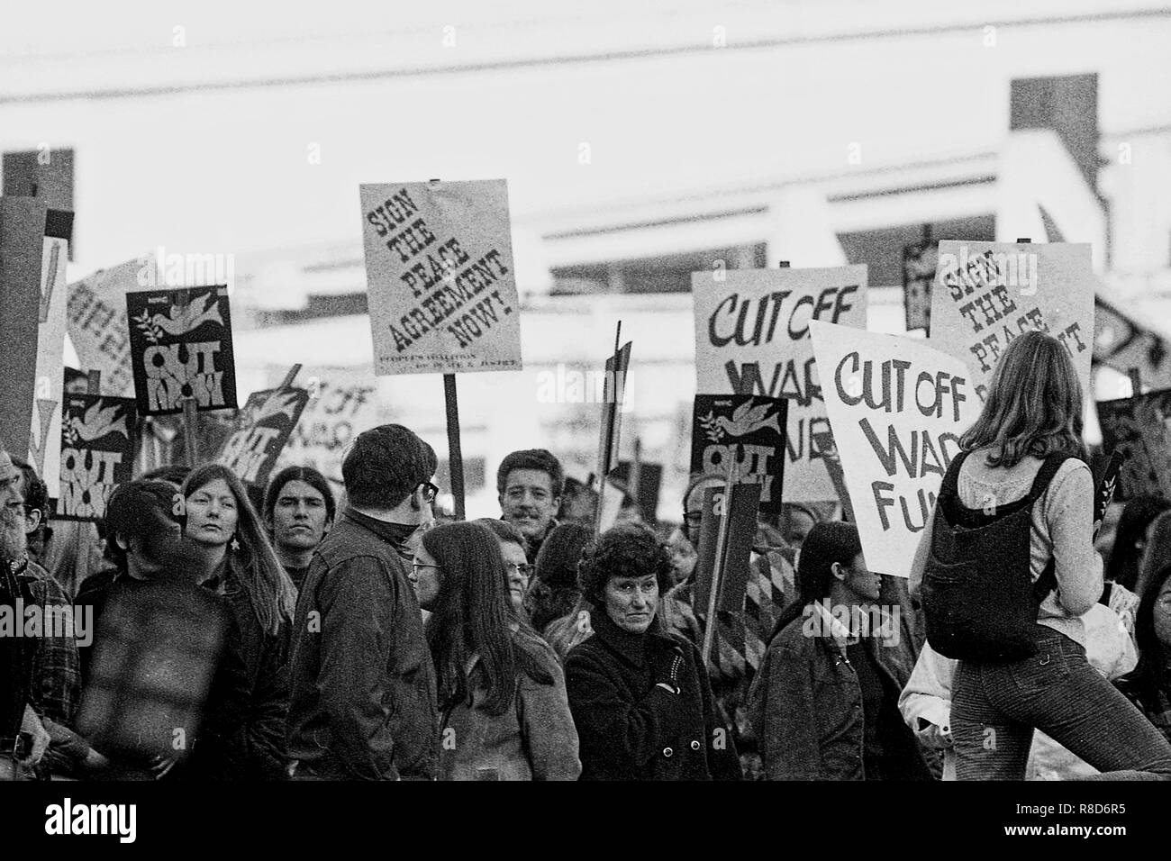Almost the end of the Vietnam War. In Philadelphia protesters demonstrators plead for President Richard Nixon to sign the 'Peace Agreement in 1975 Stock Photo
