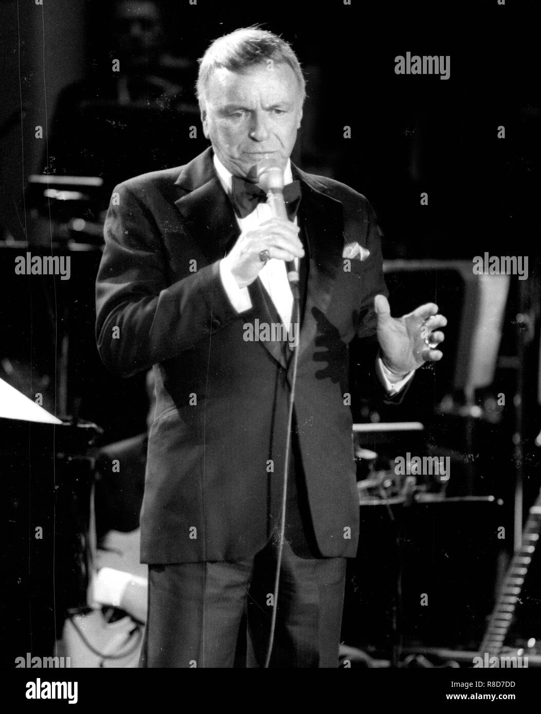Frank Sinatra 1981 Photo By Adam Scull/PHOTOlink.net Stock Photo - Alamy