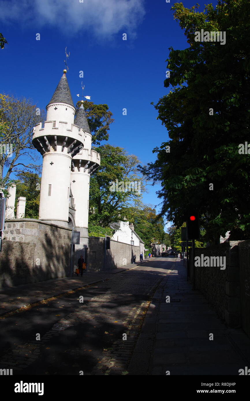 Powis Gate Towers, White Minaret Arched Landmark. On a Sunny Autumn Day against a Blue Sky. Kings College, University of Aberdeen, Scotland, UK. Stock Photo