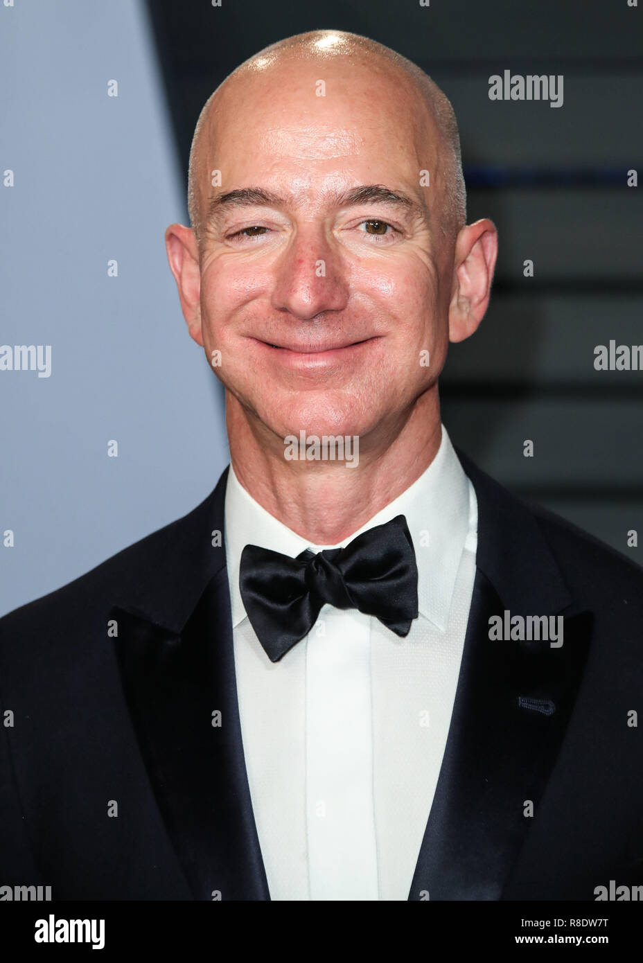Jeff Bezos Portrait High Resolution Stock Photography And Images Alamy https www alamy com beverly hills los angeles ca usa march 04 jeff bezos at the 2018 vanity fair oscar party held at the wallis annenberg center for the performing arts on march 4 2018 in beverly hills los angeles california united states photo by xavier collinimage press agency image228957228 html