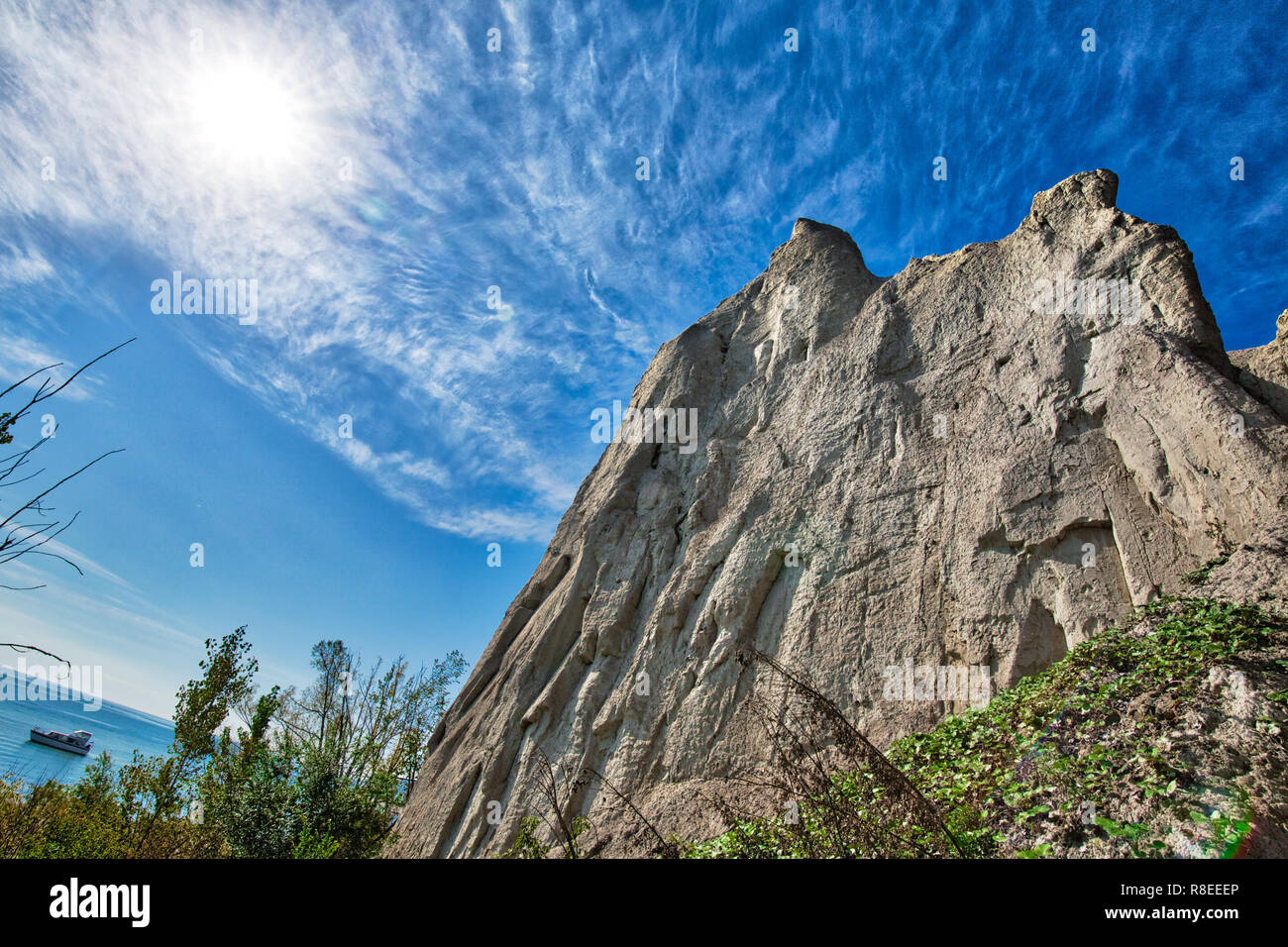 Toronto, Scenic Scarborough Bluffs facing Ontario lake shore Stock Photo