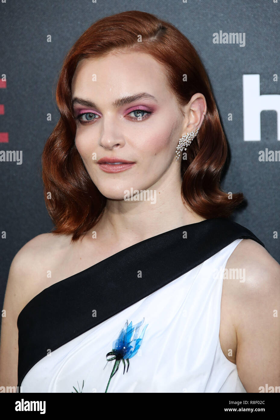 Selfie Madeline Brewer naked (28 foto and video), Pussy, Paparazzi, Feet, braless 2015 Selfie Madeline Brewer naked (78 photos), Tits, Cleavage, Twitter, in bikini 2015