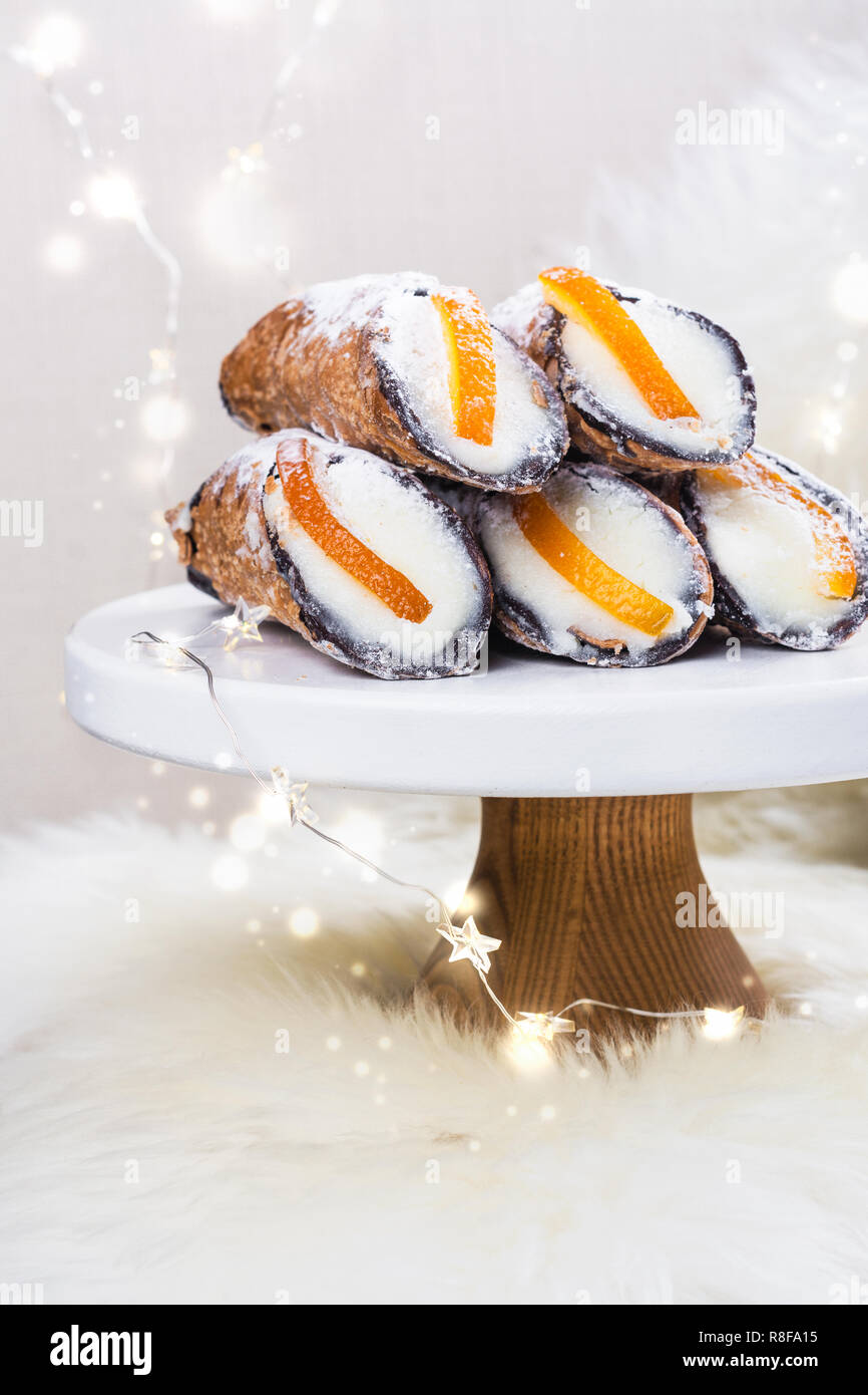 Traditional italian dessert cannoli Stock Photo - Alamy