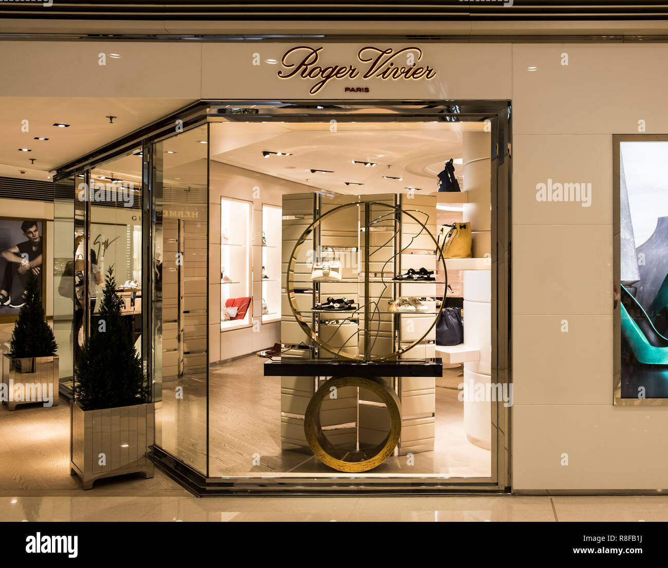 Roger vivier hotsell nyc store