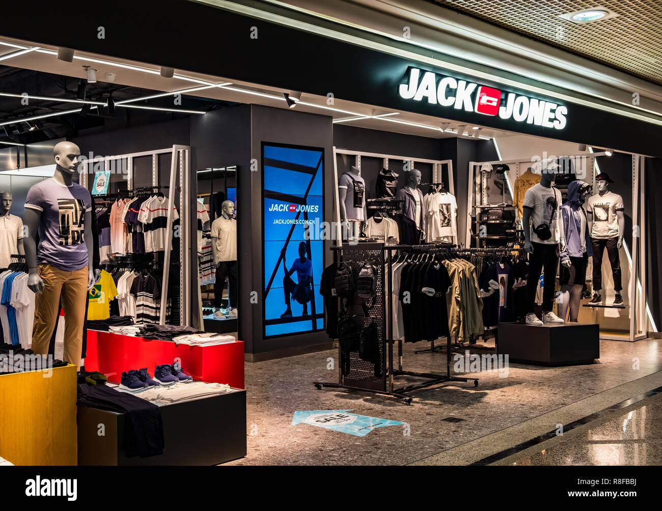 Self-respect in progress marble Hong Kong, April 7, 2019: Jack Jones store in Hong Kong Stock Photo - Alamy
