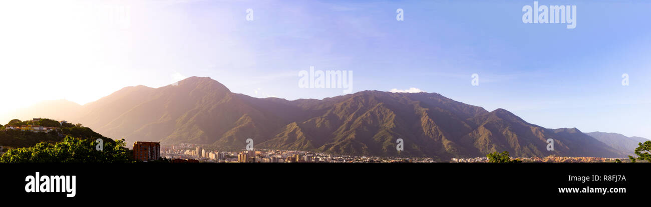 View of the city of Caracas and its iconic mountain el Avila or Waraira Repano. Stock Photo