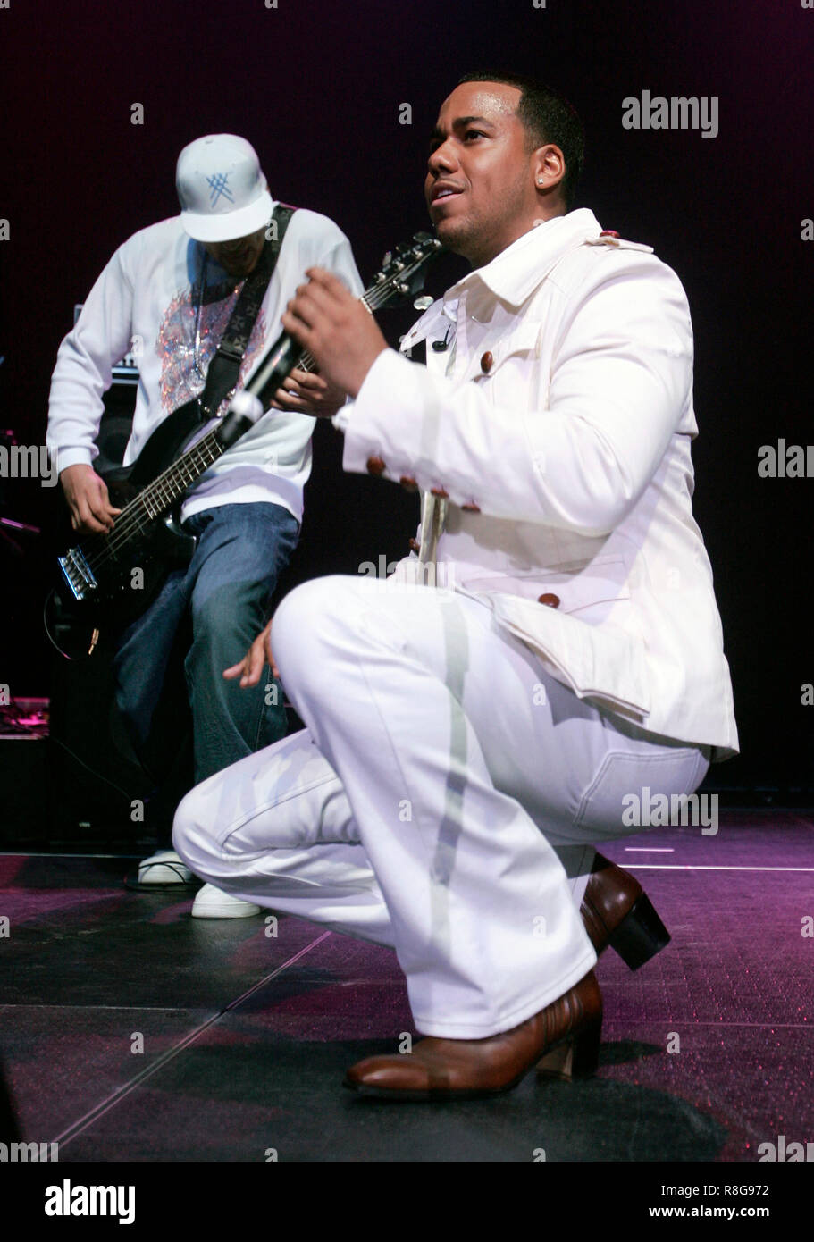 Anthony romeo santos hi-res stock photography and images - Alamy