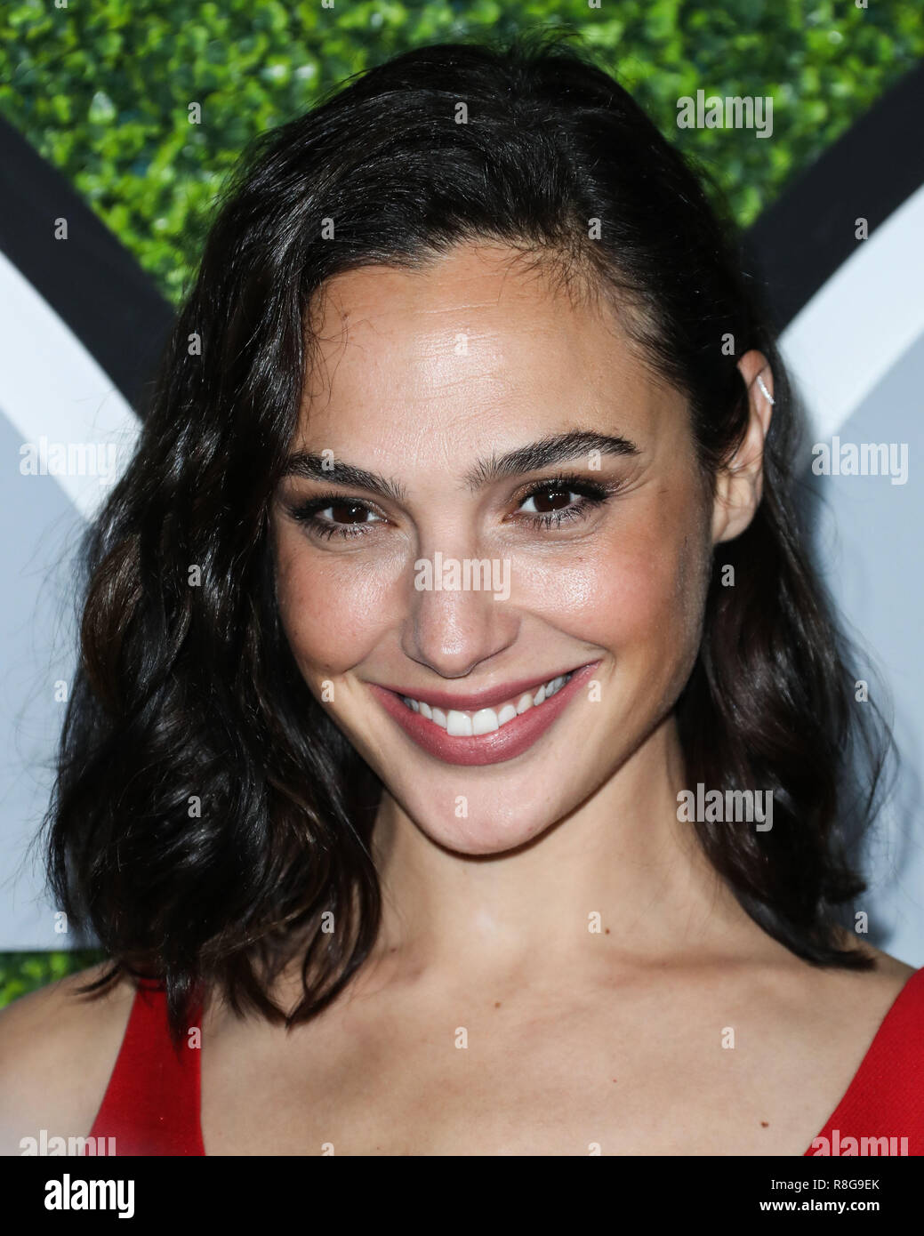 Gal gadot model hi-res stock photography and images - Alamy