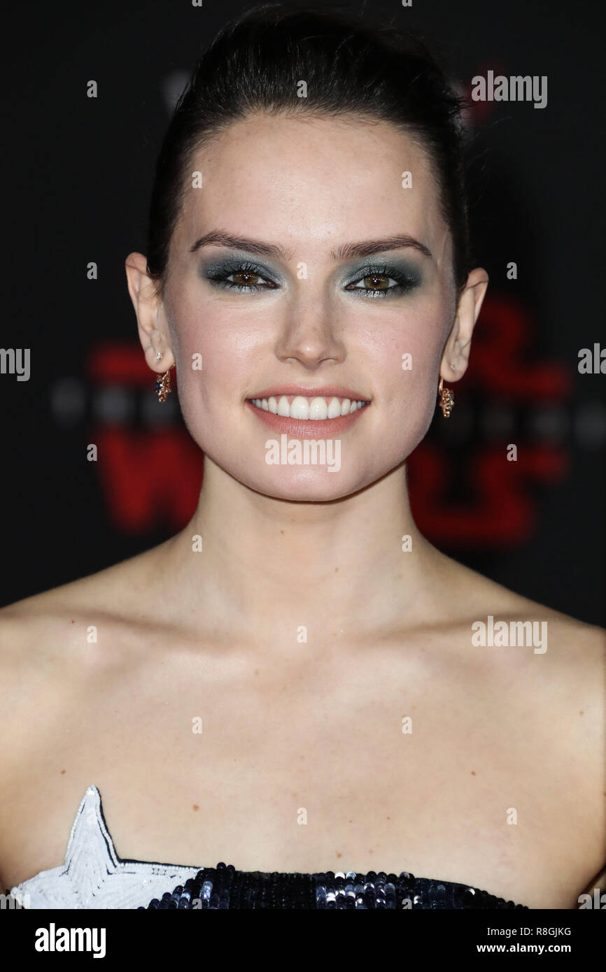 LOS ANGELES, CA, USA - DECEMBER 09: Daisey Ridley at the World Premiere ...