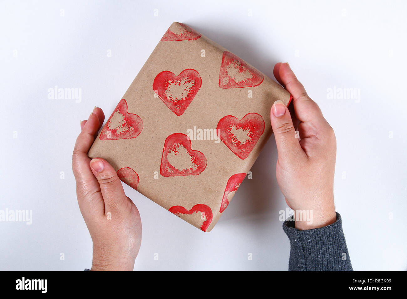 diy gift wrapping for