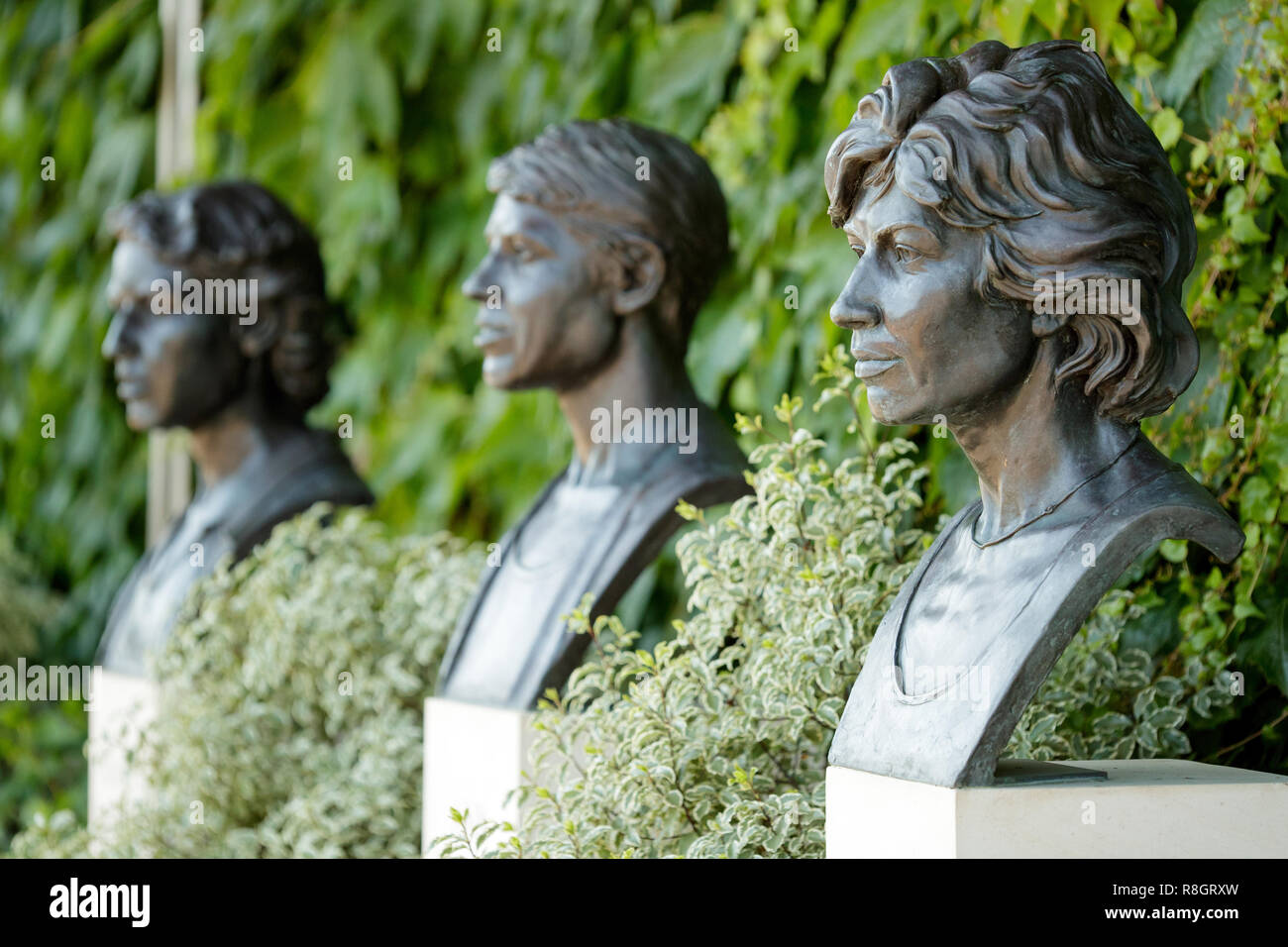 Statues of British tennis legends Virginia Wade, Ann Haydon Jones and Angela Mortimer Stock Photo