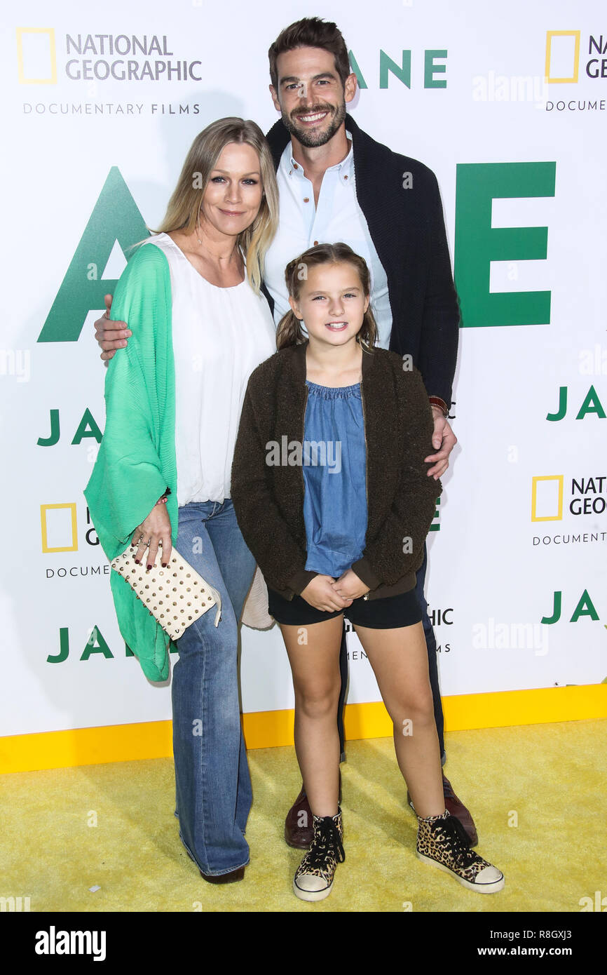 HOLLYWOOD, LOS ANGELES, CA, USA - OCTOBER 09: Jennie Garth, Dave Abrams