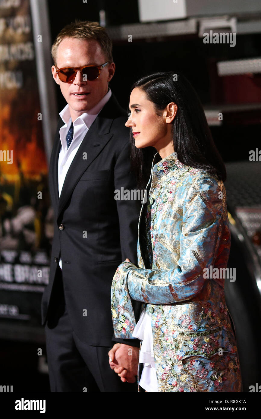 Jennifer Connelly and Paul Bettany Celebrities at the 2012 U.S. Open to  watch the Women's Final New York City, USA - 09.09.12 Stock Photo - Alamy