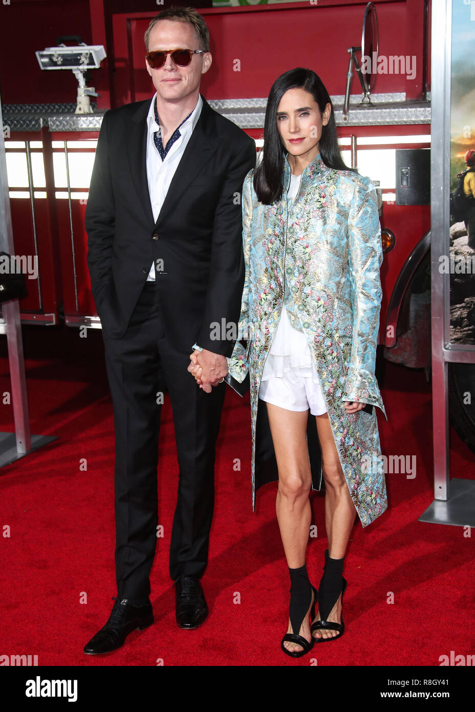 WESTWOOD, LOS ANGELES, CA, USA - OCTOBER 08: Actor Paul Bettany and wife/actress Jennifer Connelly arrive at the Los Angeles Premiere Of Columbia Pictures' 'Only The Brave' held at the Regency Village Theatre on October 8, 2017 in Westwood, Los Angeles, California, United States. (Photo by Xavier Collin/Image Press Agency) Stock Photo