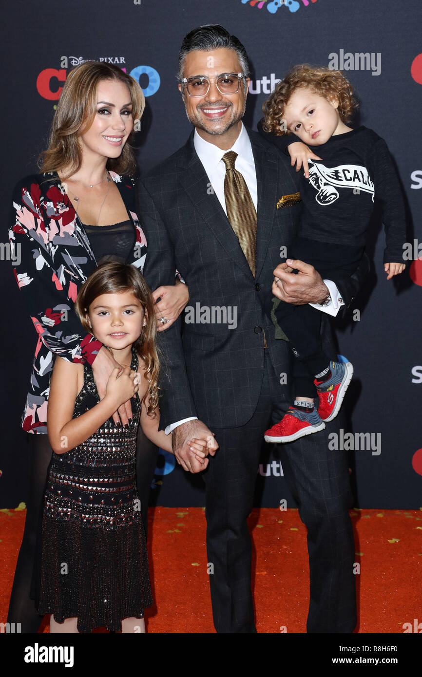 HOLLYWOOD, LOS ANGELES, CA, USA - NOVEMBER 08: Jaime Camil, Heidi ...