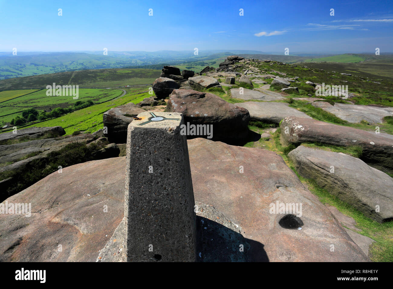 Millstones and rock formations, Stanage Edge, Derbyshire County; Peak District National Park; England; UK Stock Photo