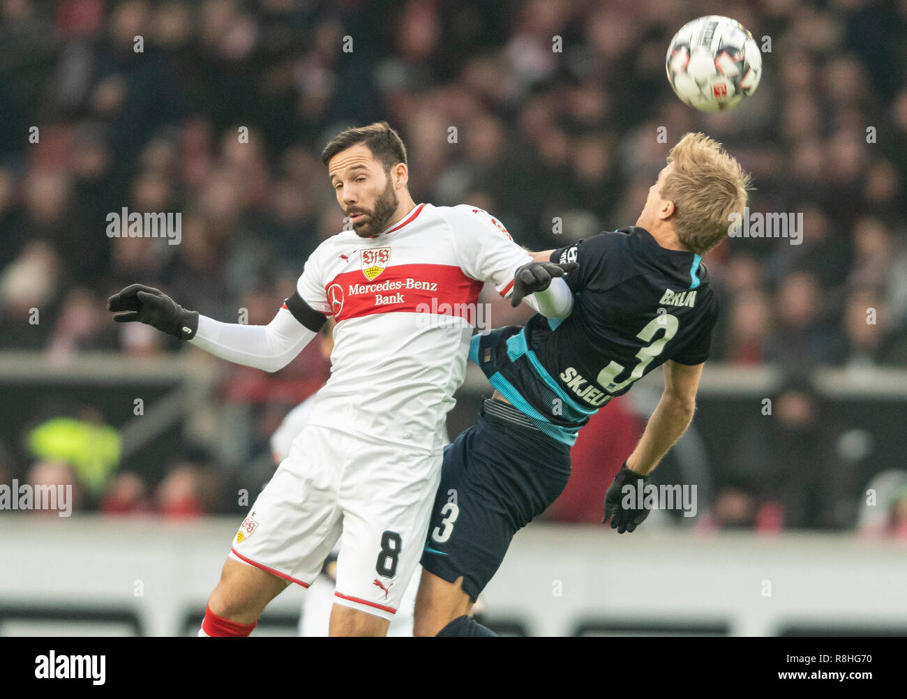 Stuttgart, Germany. 15th Dec, 2018. Soccer: Bundesliga, VfB Stuttgart - Hertha BSC, 15th matchday, Mercedes-Benz Arena : Stuttgart's Gonzalo Castro (l) and Herthas Per Ciljan Skjelbred fight for the ball. Credit: Daniel Maurer/dpa - IMPORTANT NOTE: In accordance with the requirements of the DFL Deutsche Fußball Liga or the DFB Deutscher Fußball-Bund, it is prohibited to use or have used photographs taken in the stadium and/or the match in the form of sequence images and/or video-like photo sequences./dpa/Alamy Live News Stock Photo