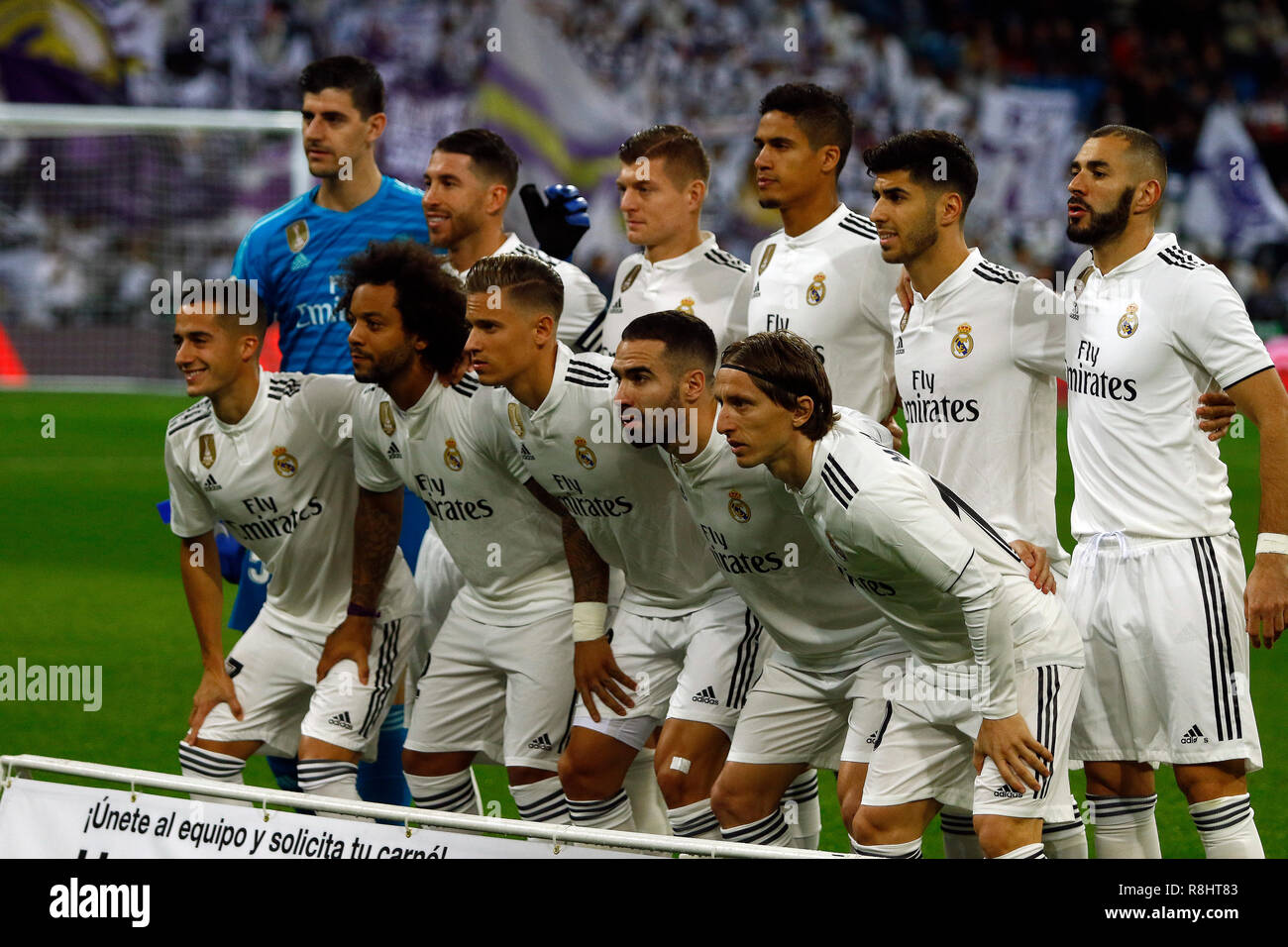 Real Madrid team seen posing for a photo before the La Liga football match between Real Madrid and Rayo Vallecano at the Estadio Santiago Bernabéu in Madrid. ( Final score; Real Madrid 1:0 Rayo Vallecano ) Stock Photo