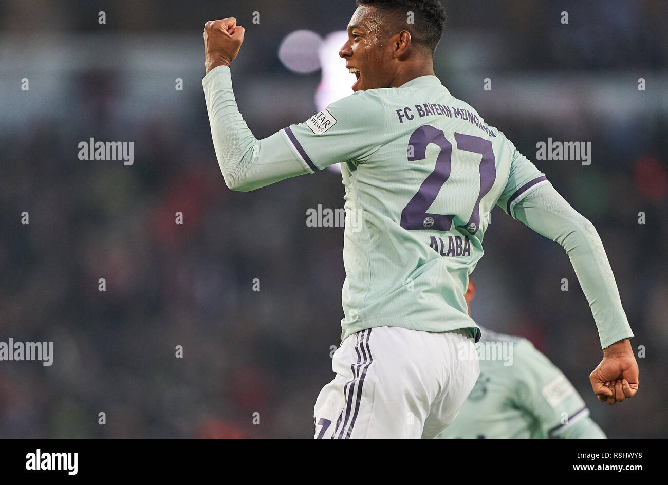 Hannover, Germany. 15th Dec 2018. David ALABA, FCB 27 celebrates his goal 0-2 , happy, laugh, Cheering, joy, emotions, celebrating, laughing, cheering, rejoice, tearing up the arms, clenching the fist, celebrate, celebration,    - DFL REGULATIONS PROHIBIT ANY USE OF PHOTOGRAPHS as IMAGE SEQUENCES and/or QUASI-VIDEO -  1.     Credit: Peter Schatz/Alamy Live News Stock Photo