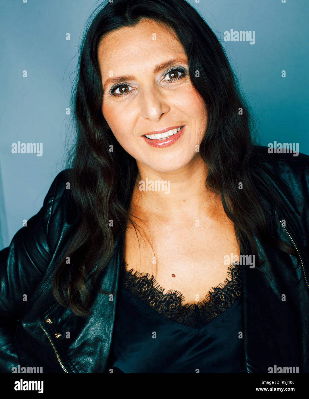 Mature brunette Pretty