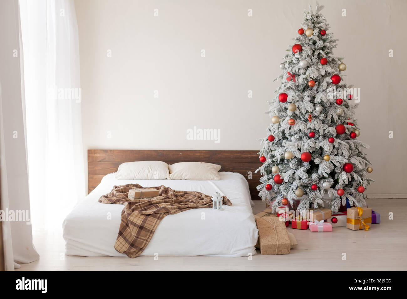 White Christmas Lights In Bedroom
