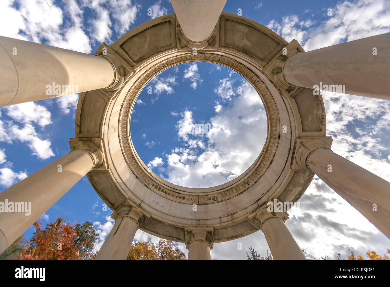 Circular stone monument hi-res stock photography and images - Alamy
