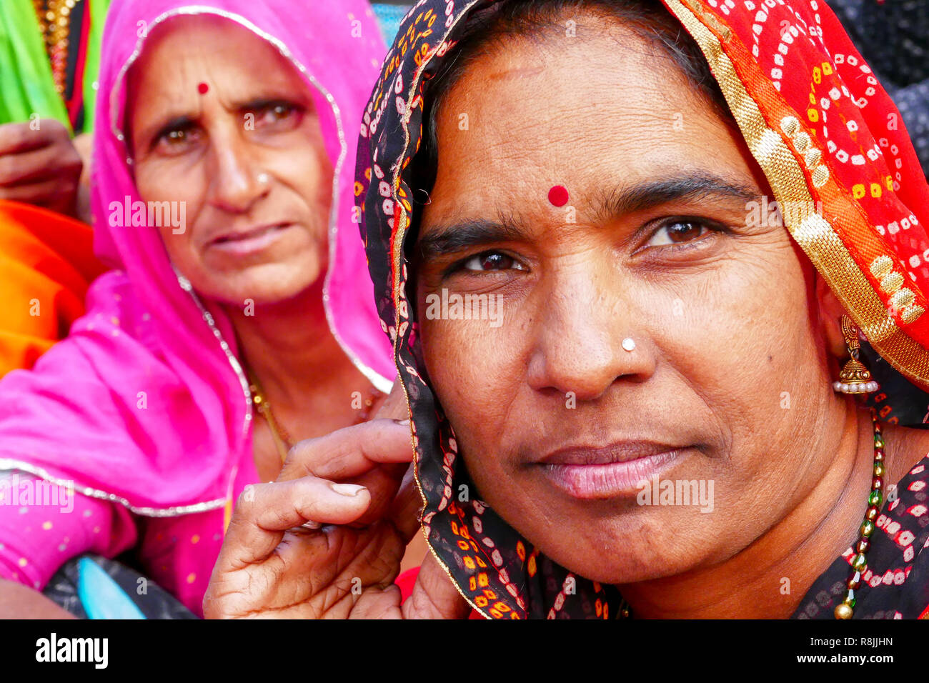 Older indian woman portrait hi-res stock photography and images - Alamy