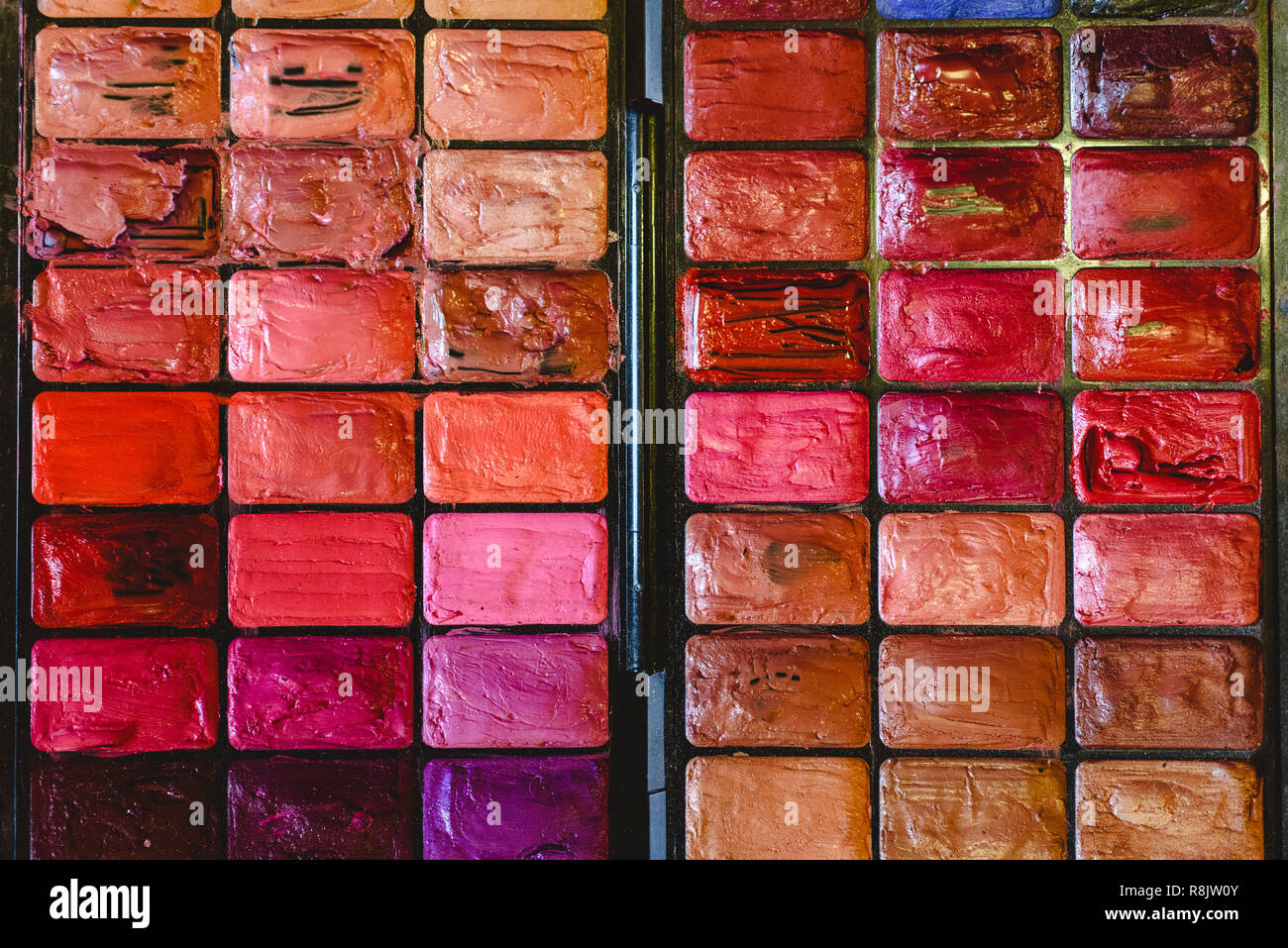 Makeup palette with multiple colors Stock Photo Alamy