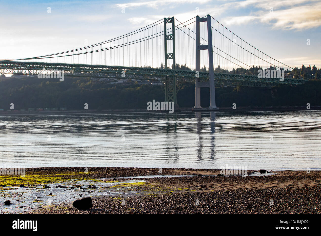gravel beach near narrows bridge in summer Stock Photo Alamy