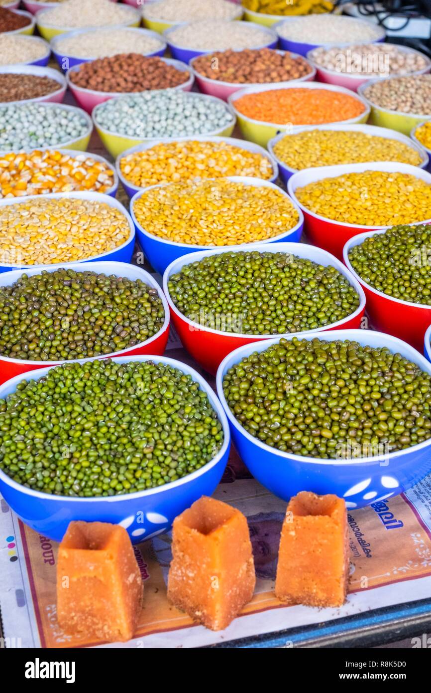 India, state of Kerala, Kozhikode or Calicut, Big Bazaar road wholesale