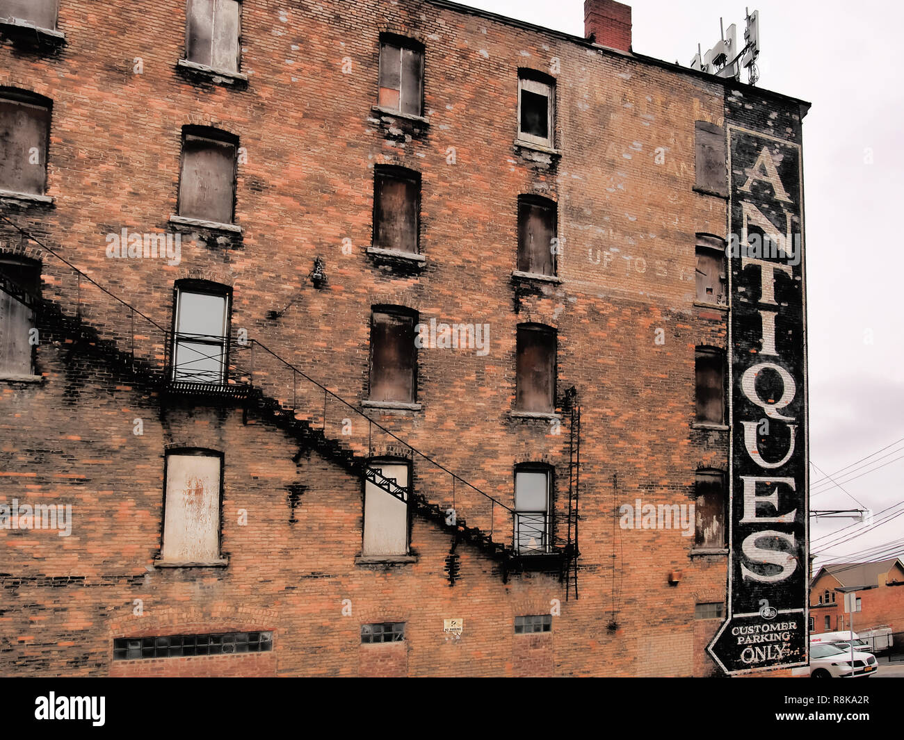 Syracuse, New York, USA. December 15, 2018. The Syracuse Antiques Exchange a northside landmark with four floors of antiques and rarieties Stock Photo