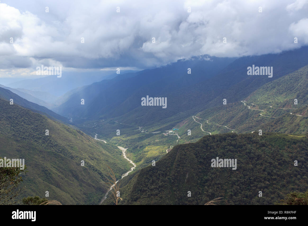 Panoramic Inca Train panoramic view over the lush rainforest on the inca trail, peru Stock ...