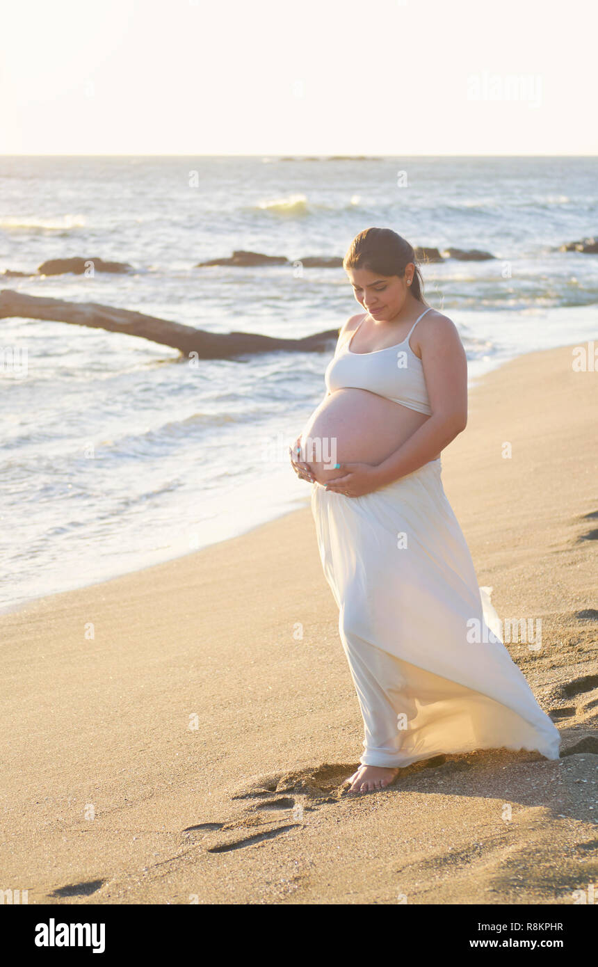 Beautiful latina woman hi-res stock photography and images - Alamy