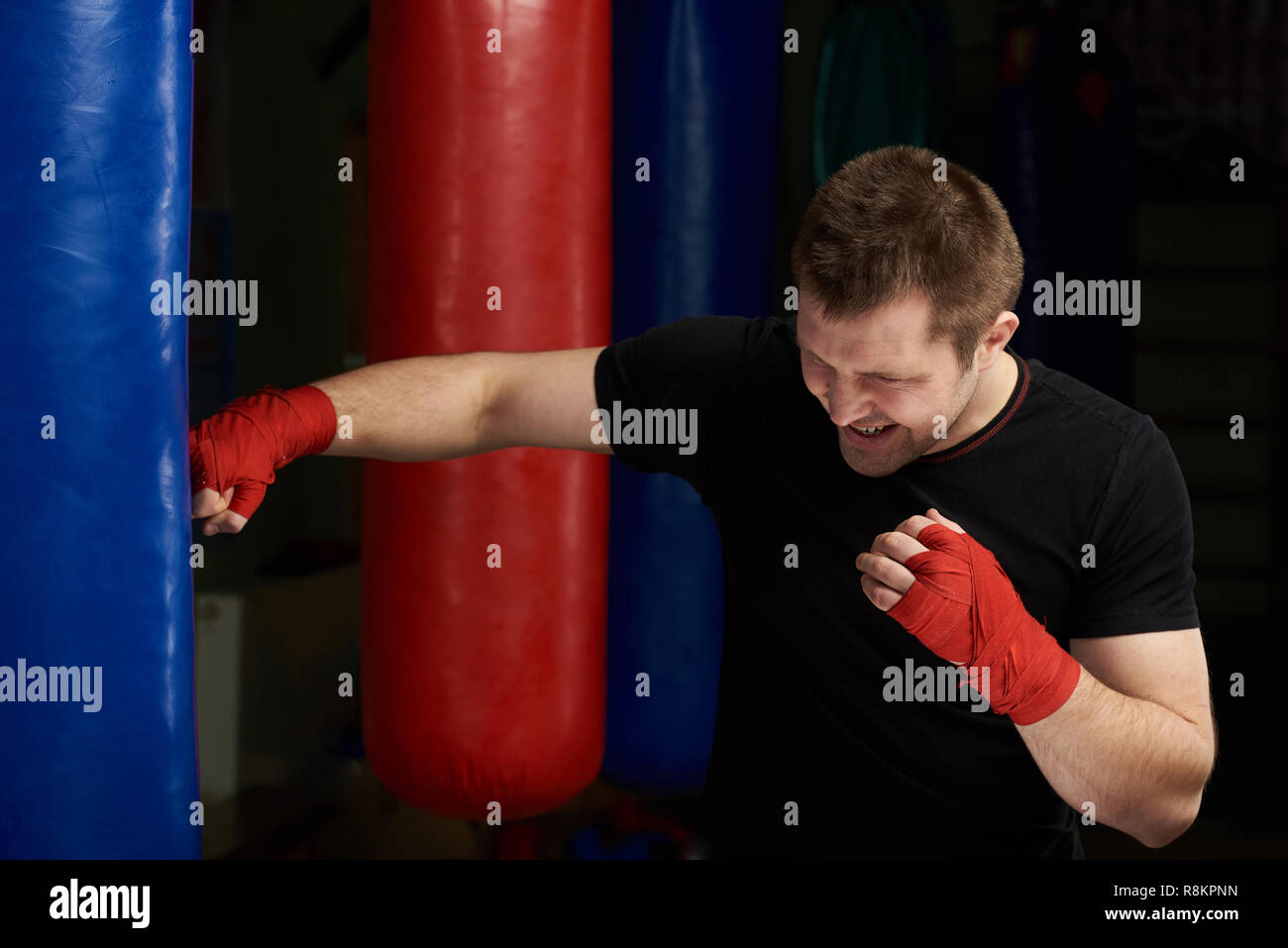 Hand combat training hires stock photography and images Alamy