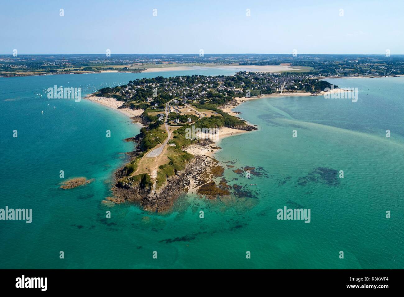 France, Cotes d'Armor, Cote d'Emeraude (Emerald Coast), Saint Jacut de la Mer, Pointe du Chevet (aerial view) Stock Photo