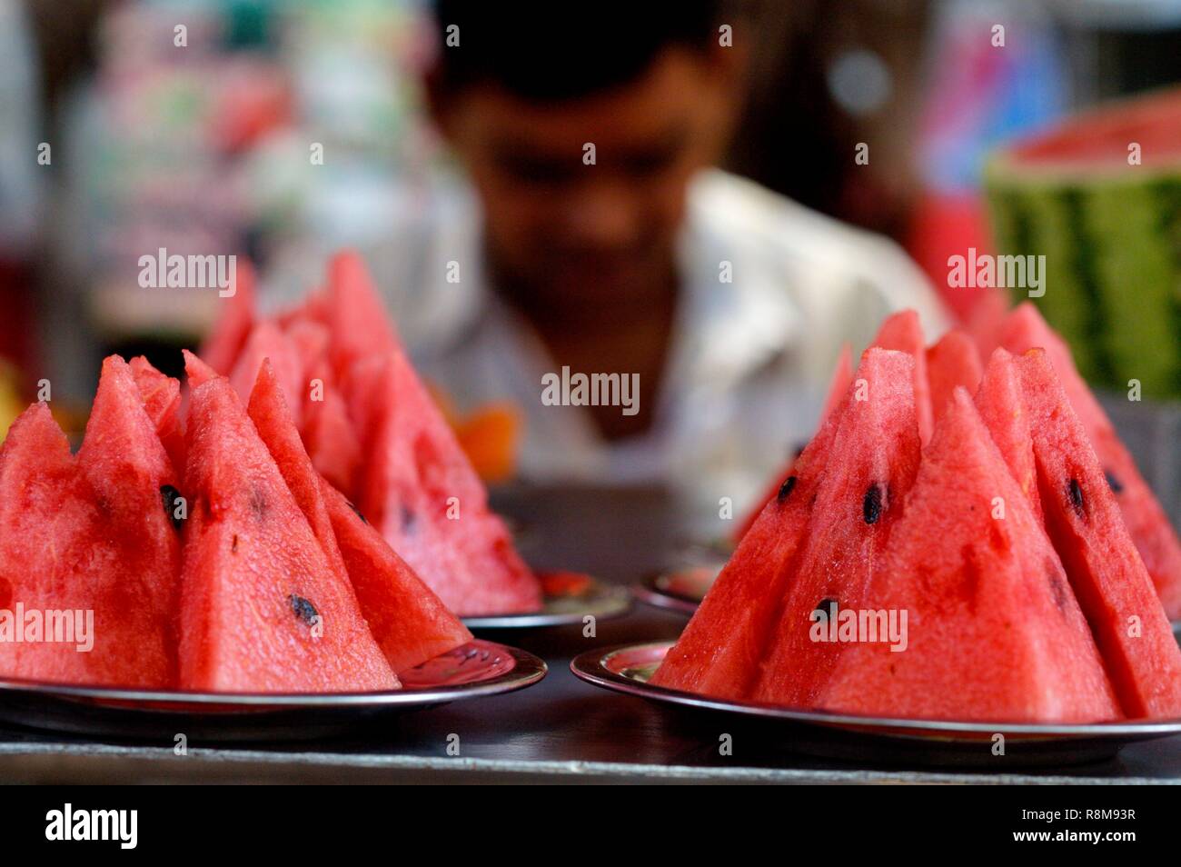India, Maharashtra state, Mumbai (Bombay), watermelon sale in the