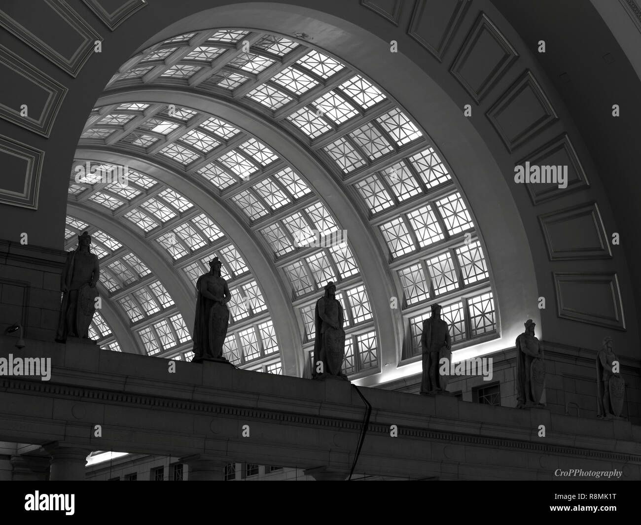 Interior ceiling and statues at Union Station in DC Stock Photo Alamy
