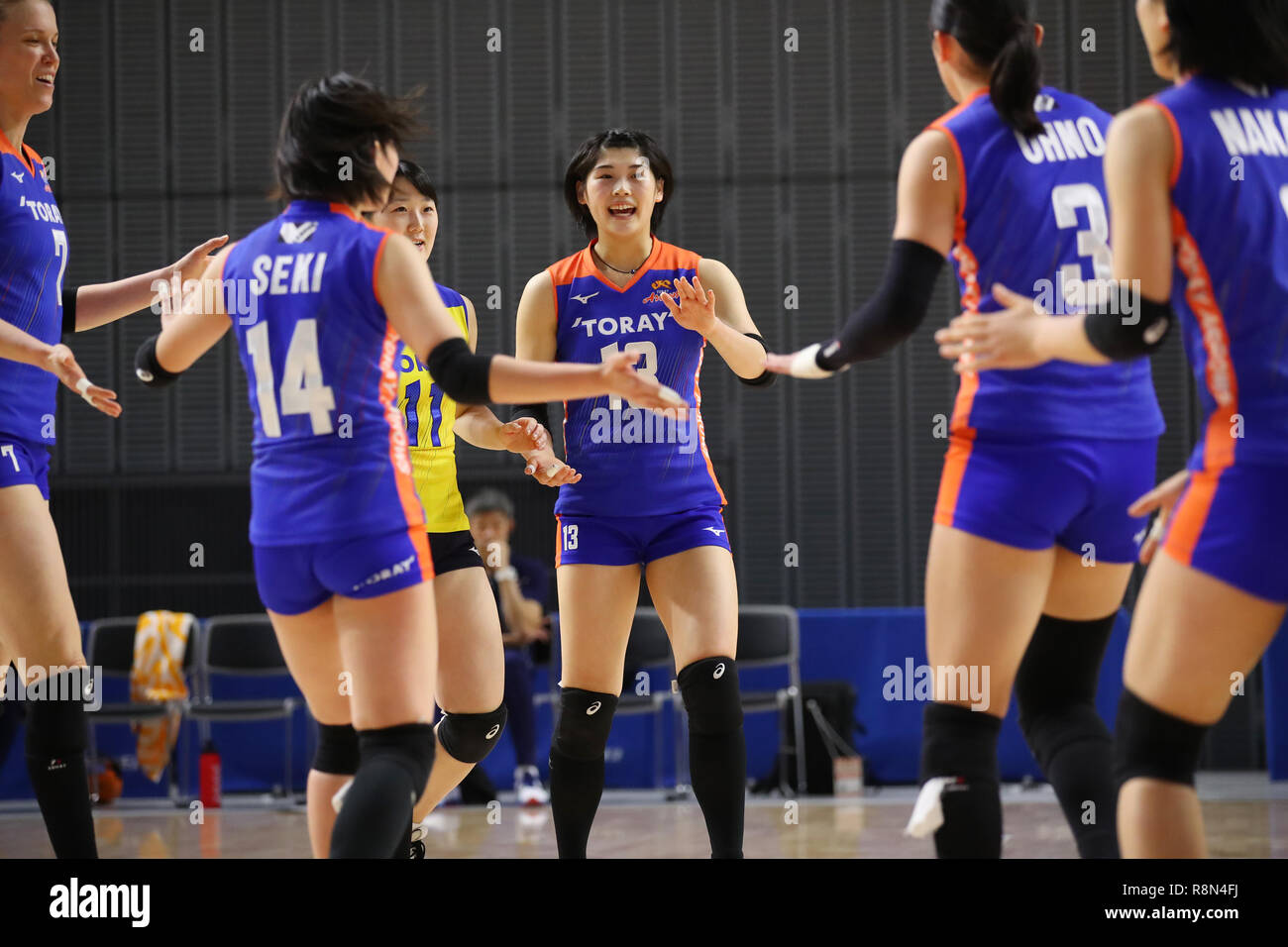 Musashino Forest Sport Plaza, Tokyo, Japan. 15th Dec, 2018. /Ai Kurogo (), DECEMBER 15, 2018 - Volleyball : All Japan Women's Volleyball Championships 2nd round match between PFU Blue Cats 0-3 Toray Arrows at Musashino Forest Sport Plaza, Tokyo, Japan. Credit: YUTAKA/AFLO SPORT/Alamy Live News Stock Photo