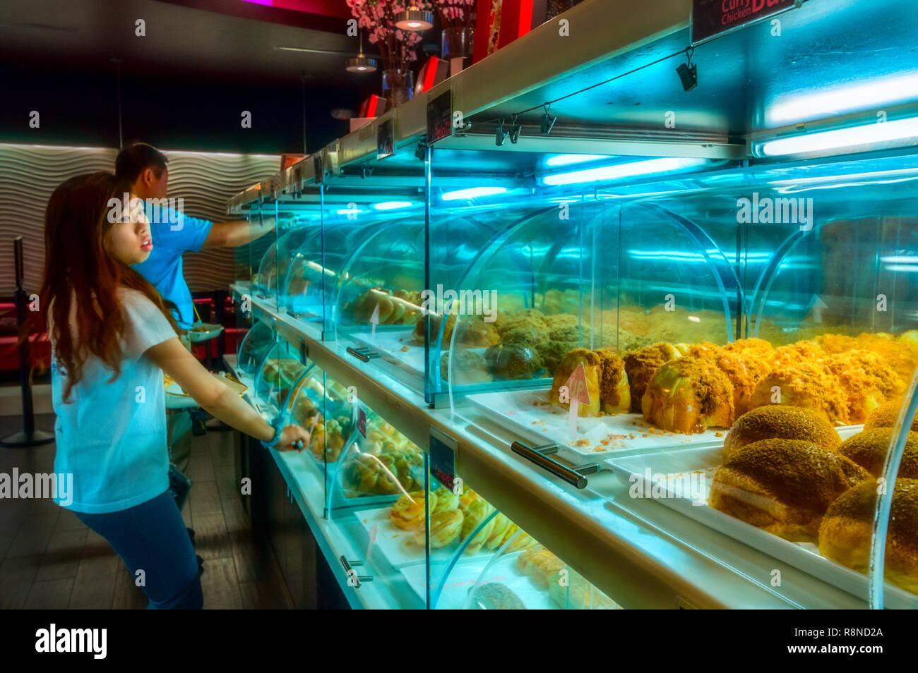 Coffee shop with bakery hires stock photography and images Alamy