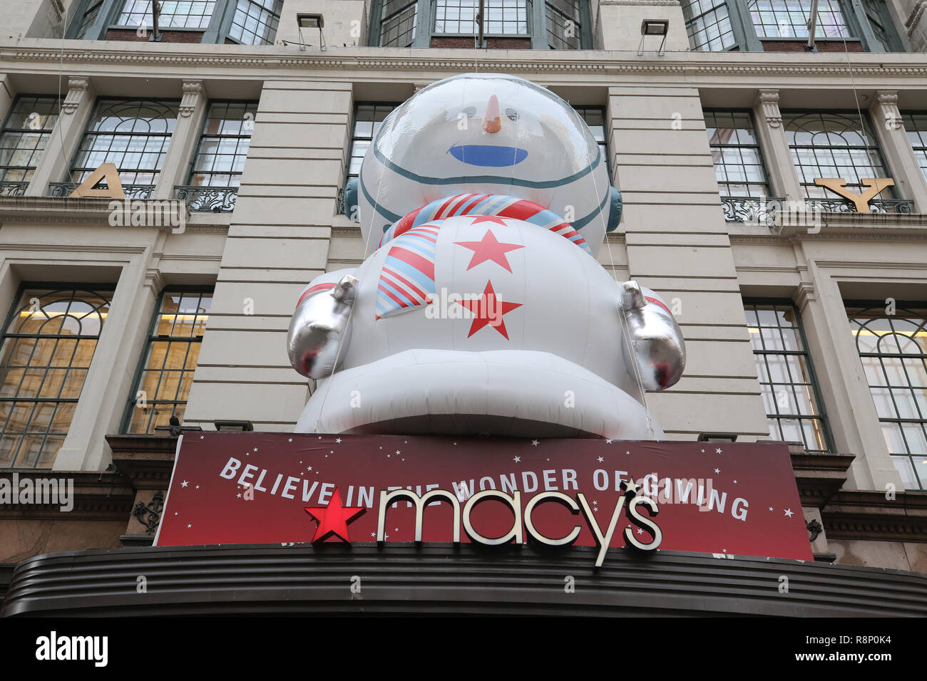 470+ Macys Herald Square Stock Photos, Pictures & Royalty-Free