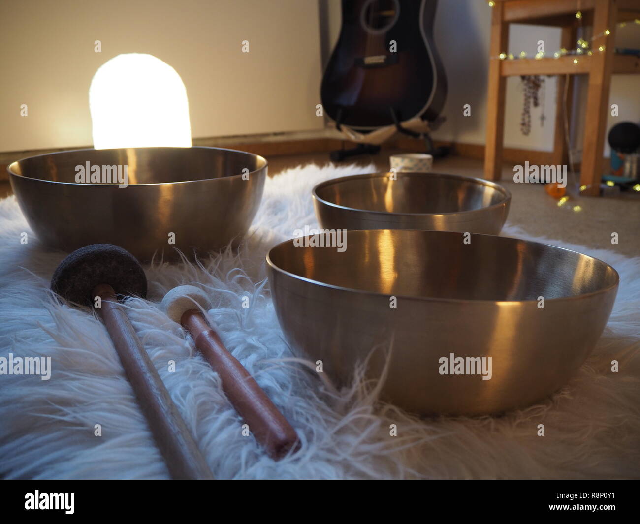 Tibetan singing bowls, sound of healing, meditation and relax, sound ...