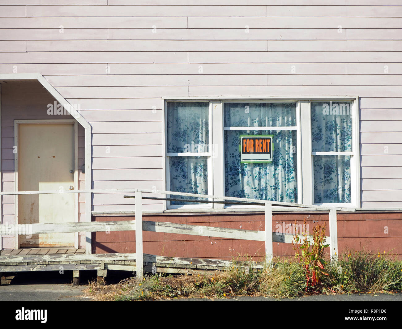 Old property for rent, USA Stock Photo Alamy