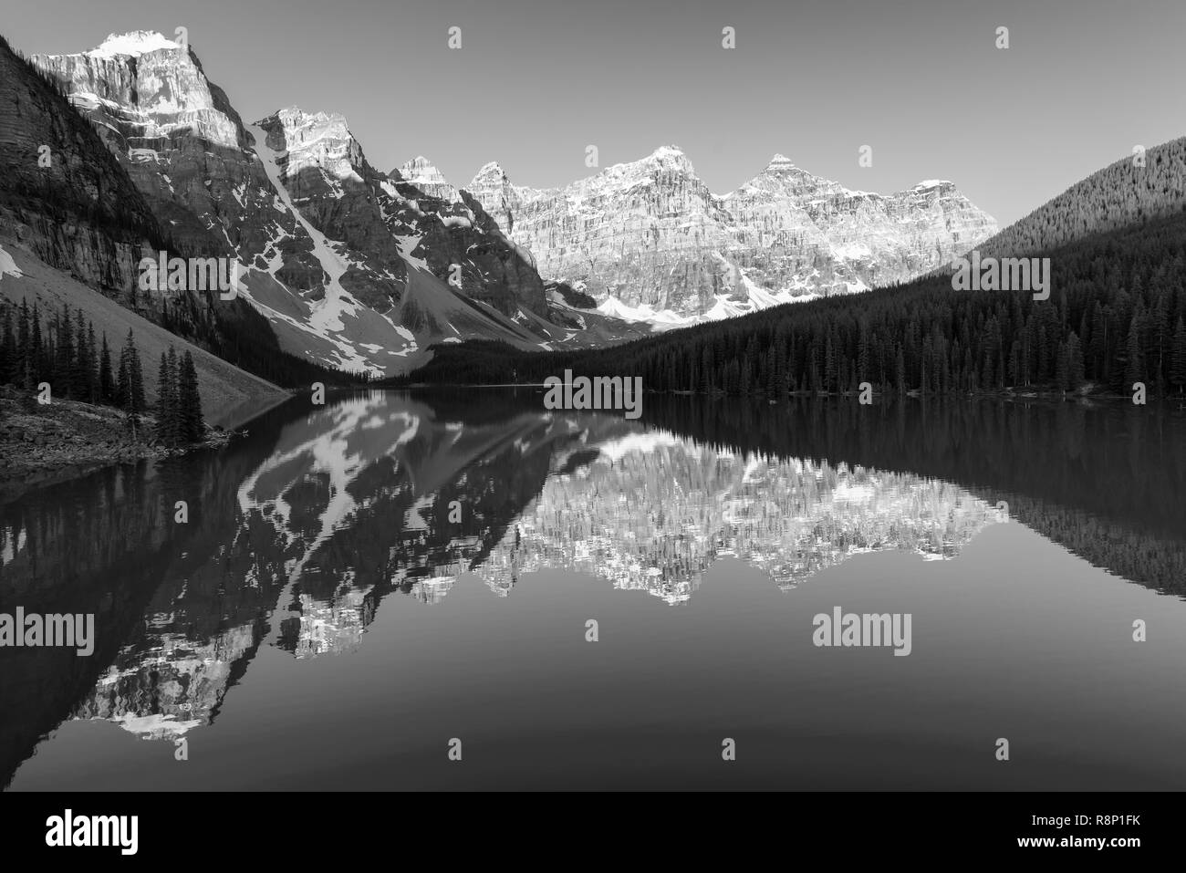 Turquoise lake reflection Black and White Stock Photos & Images - Alamy